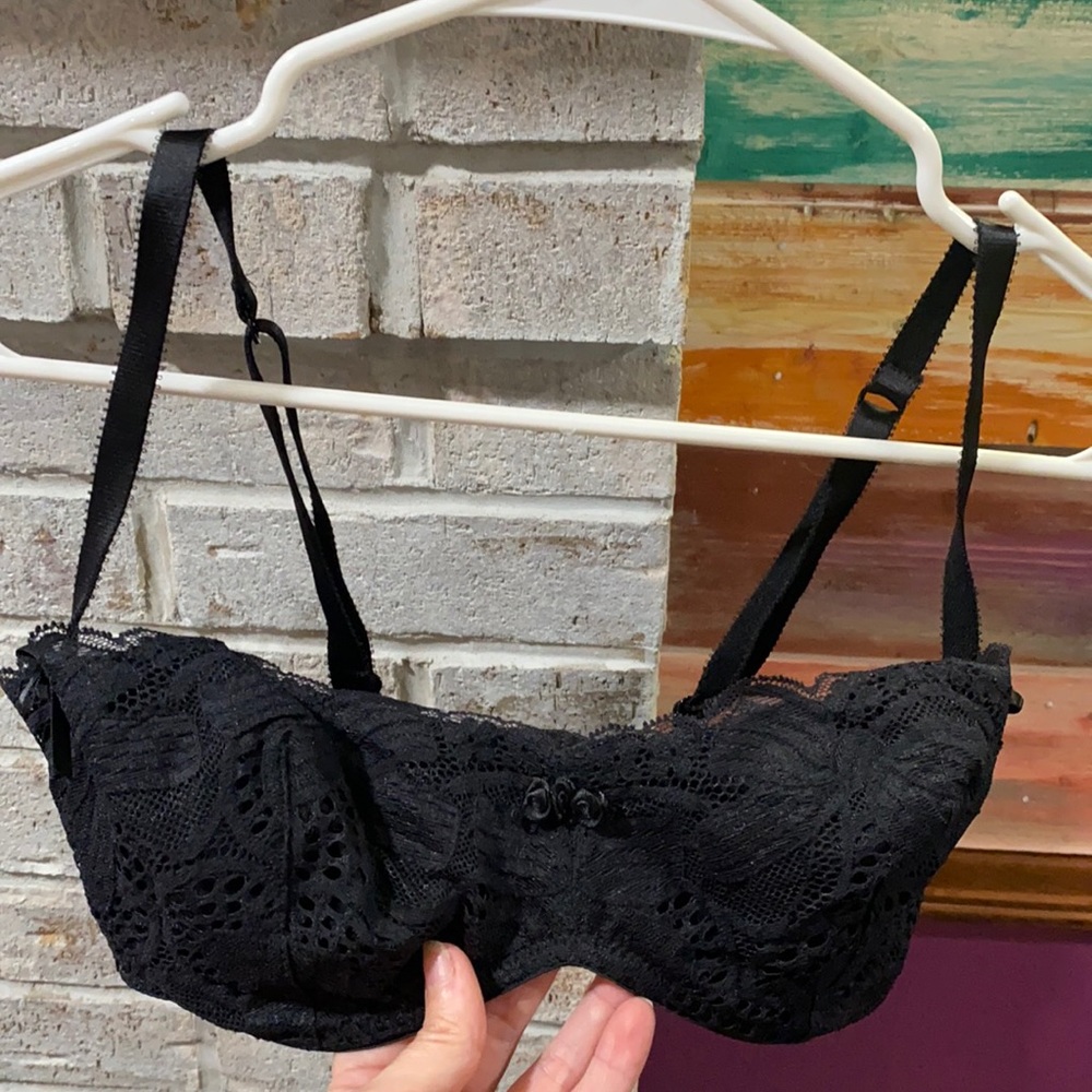 NWOT VS 34C Chantal Thomas for Victoria’s Secret black bra